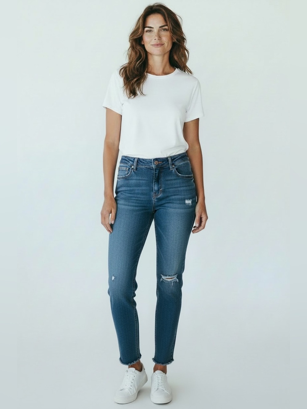KanCan•High Rise Distressed Cropped Jeans